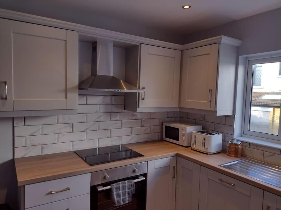 33 Valentia Place Villa Нюкасъл Екстериор снимка